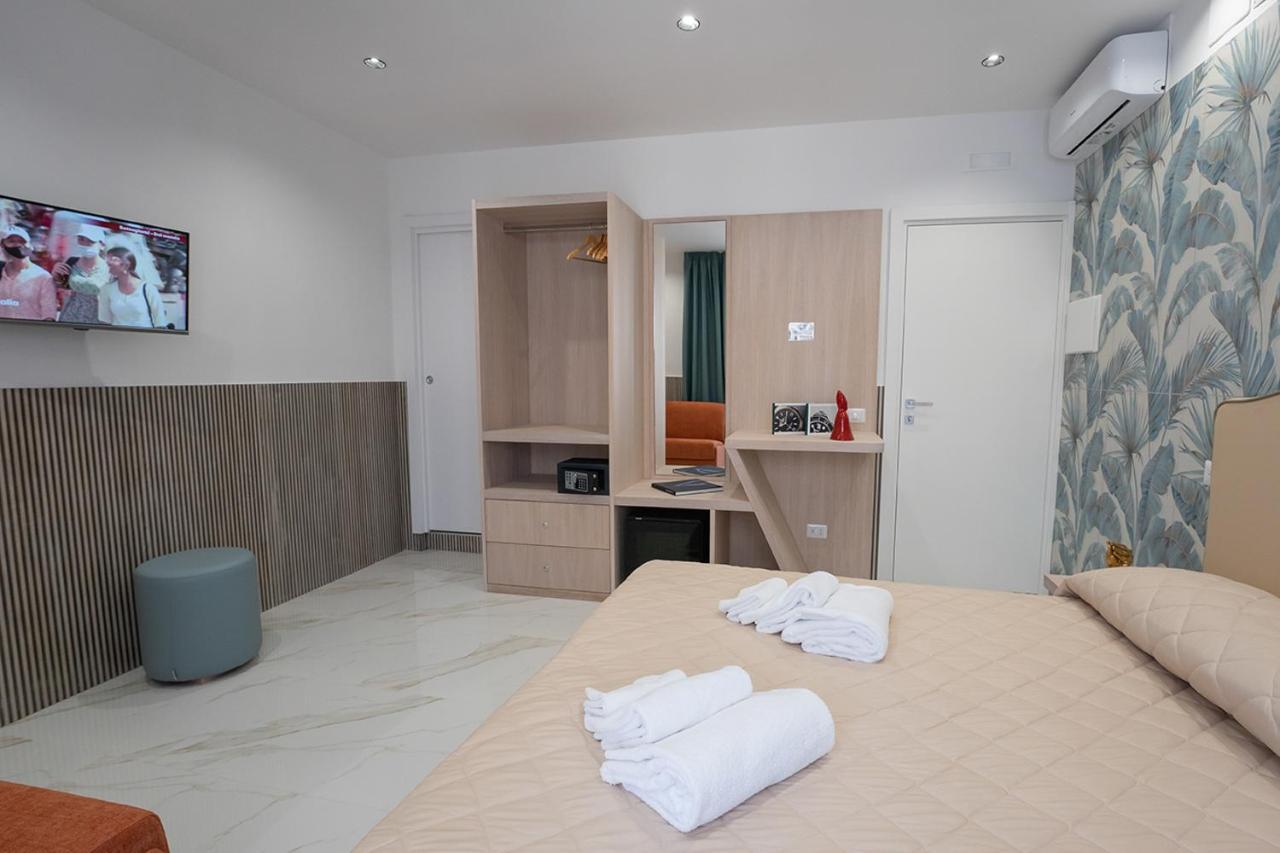 מלון Medina H. Napoli Centro, By Clapa Group מראה חיצוני תמונה