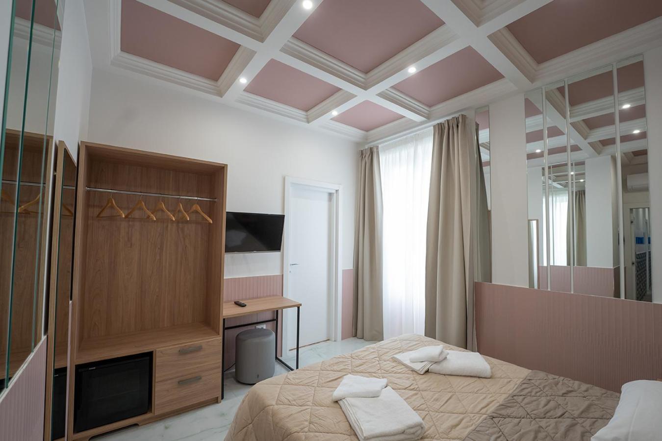 מלון Medina H. Napoli Centro, By Clapa Group מראה חיצוני תמונה