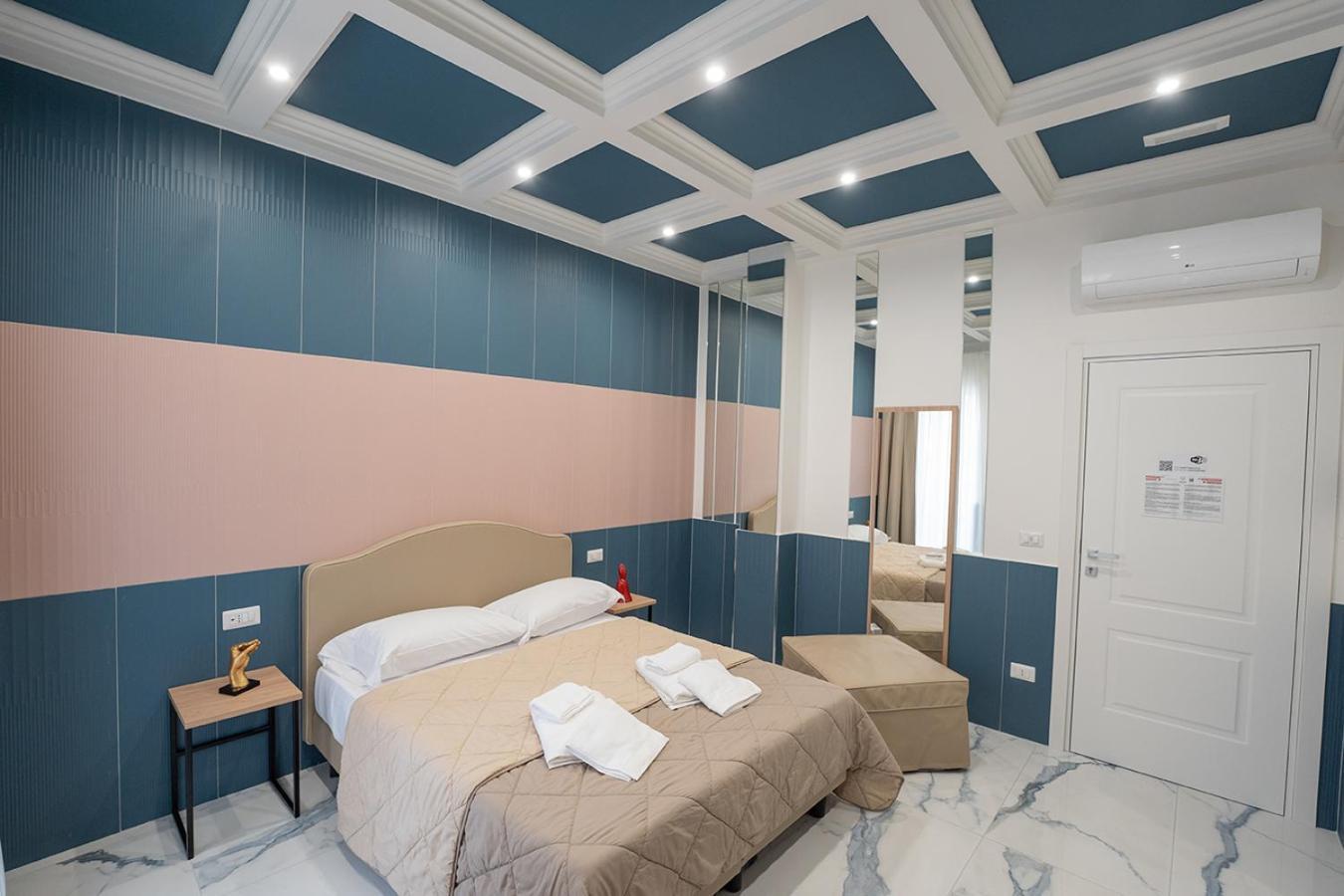 מלון Medina H. Napoli Centro, By Clapa Group מראה חיצוני תמונה